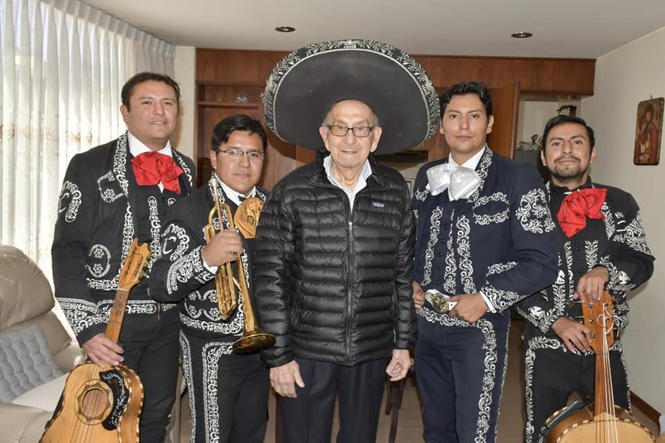 Mariachis para el dia del Padre en -PIURA | MARIACHIS PIURA